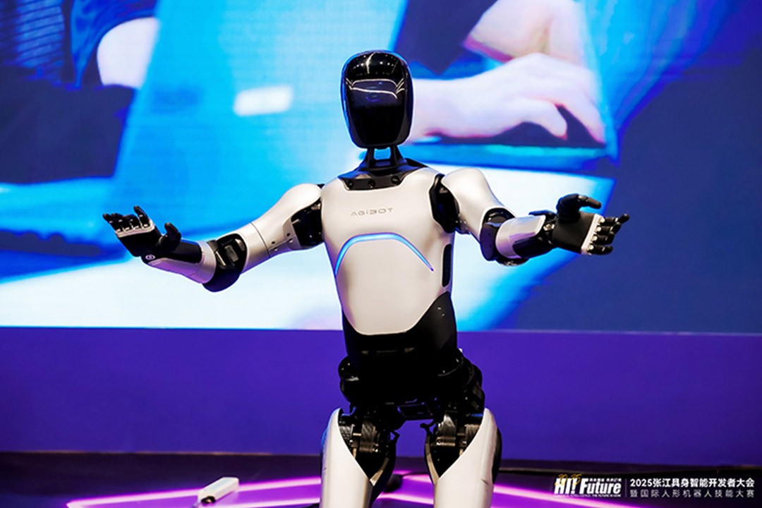 QM球盟会-全球体积最小4D FMCW激光雷达亮相！